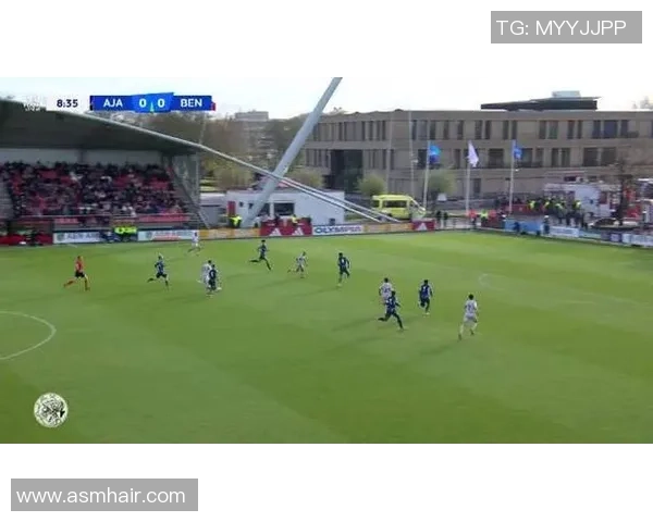 欧冠激战本菲卡与曼联互交白卷补时进球引发全场狂欢集锦回顾