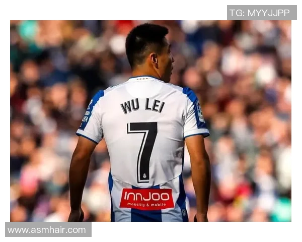 西甲激战曼联险胜热刺争议判罚引发全场热议