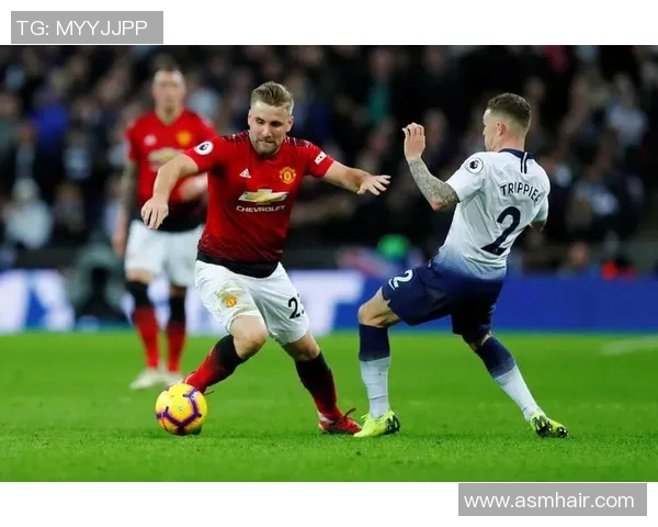 热刺大胜曼联引发红牌争议全场沸腾世界杯赛场风云再起