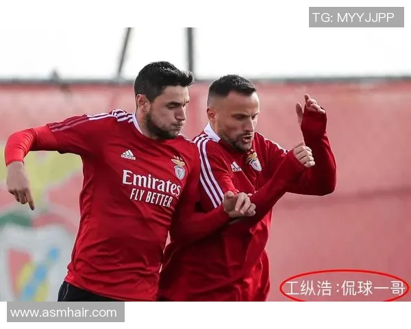 欧联杯精彩对决尤文图斯大胜本菲卡红牌事件引发全场热议