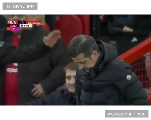 足总杯曼联大胜那不勒斯六球狂潮帽子戏法引发争议判罚热议