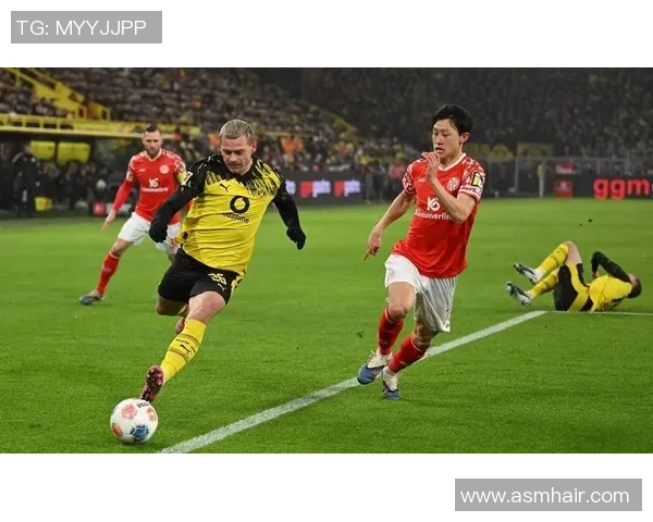 中超激战拜仁大胜多特蒙德红牌事件引发全场热议与争议 中超激战拜仁大胜多特蒙德红牌事件引发全场热议与争议