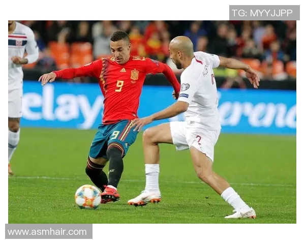 友谊赛精彩对决巴黎圣日耳曼与波尔图战成平局引发全场热烈反响