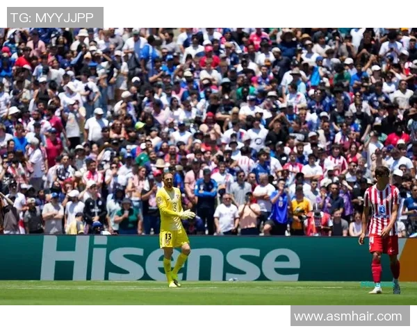 西甲激战马竞逆转曼城乌龙球引发争议判罚全场沸腾 西甲激战马竞逆转曼城乌龙球引发争议判罚全场沸腾