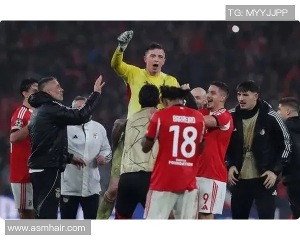 德甲惊现冷门本菲卡与利物浦战成平局红牌事件引发全场热议